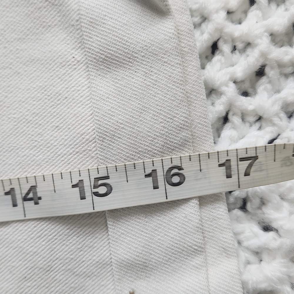 Vintage Liz wears white sports high rise shorts size 12 100%cotton - Picture 8 of 8
